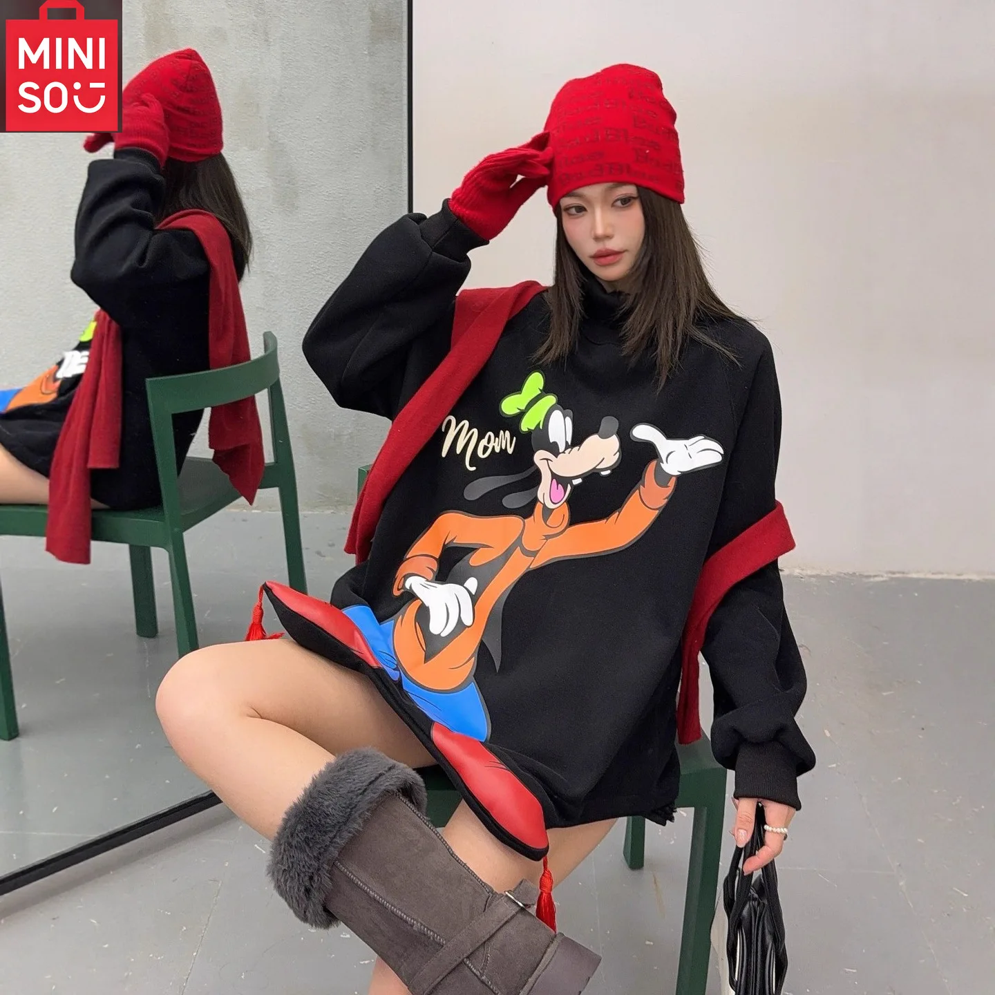 MINISO خريف/شتاء جديد هوديي المرأة الأمريكية الكبيرة الكرتون المطبوعة فضفاضة ومتعددة الاستخدامات بالإضافة إلى المخملية الدافئة أعلى عارضة #3