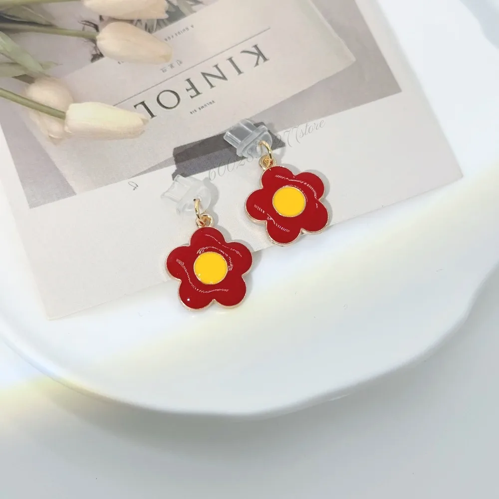 

Type C Dust Plug With Red Flower Accessory For IPhone For IPad Charging Dustproof Earrings DIY Pendant Gift for Girls