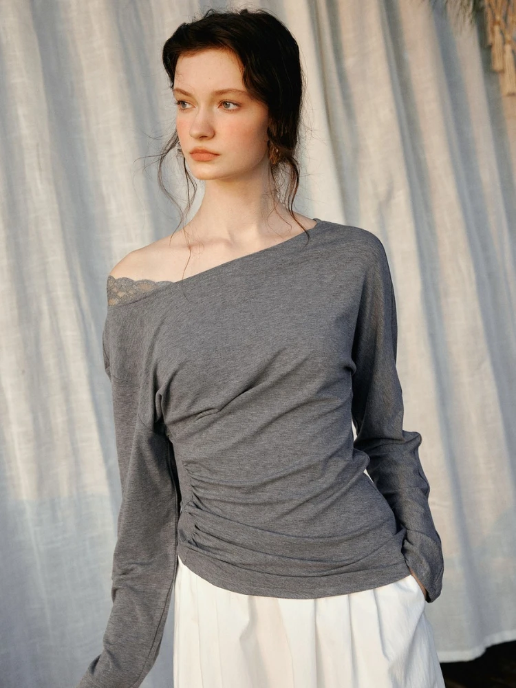 เสื้อผู้หญิง OLrain แบบพับได้ สไตล์ฝรั่งเศส คอเฉียง แต่งลูกไม้ แขนยาว ฤดูใบไม้ผลิ 2026 ผ้าถัก ทรงเข้ารูป รุ่น O58CT001990