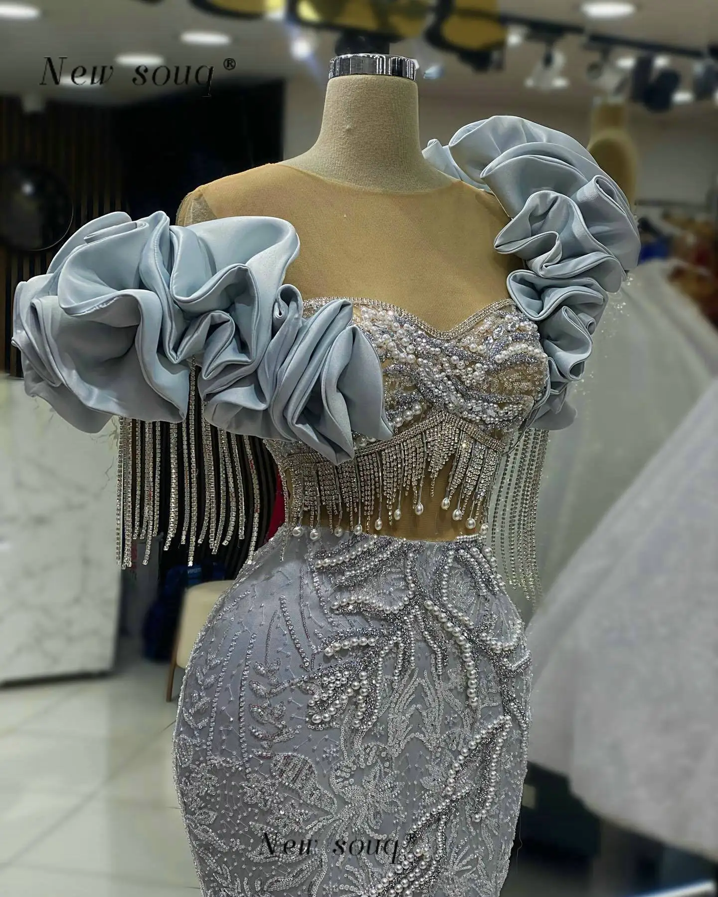 

Fashion Glitter Long Silver Ruffles Mermaid Evening Dresses Adorned with Crystals Chains Floor Length Formal Dinner Party Gowns