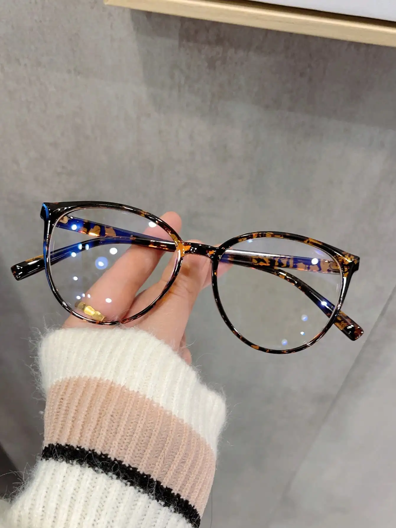 1pair Women Tortoiseshell Fashion Versatile Eyeglasses, For Daily Life Clear Glasses Accessories Glasses Accessories For Women.sc25043004403365316
