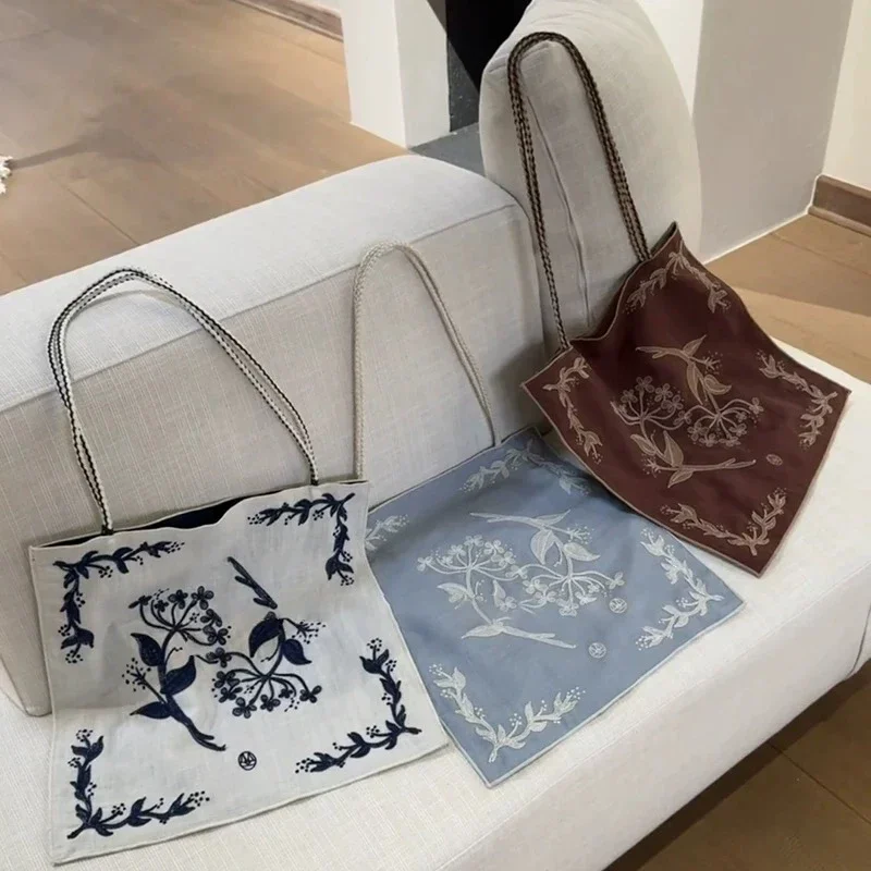 

Embroidery Fashion Single Shoulder Large Capacity Tote Bags 2025 New Niche Design Versatile Handheld Bag