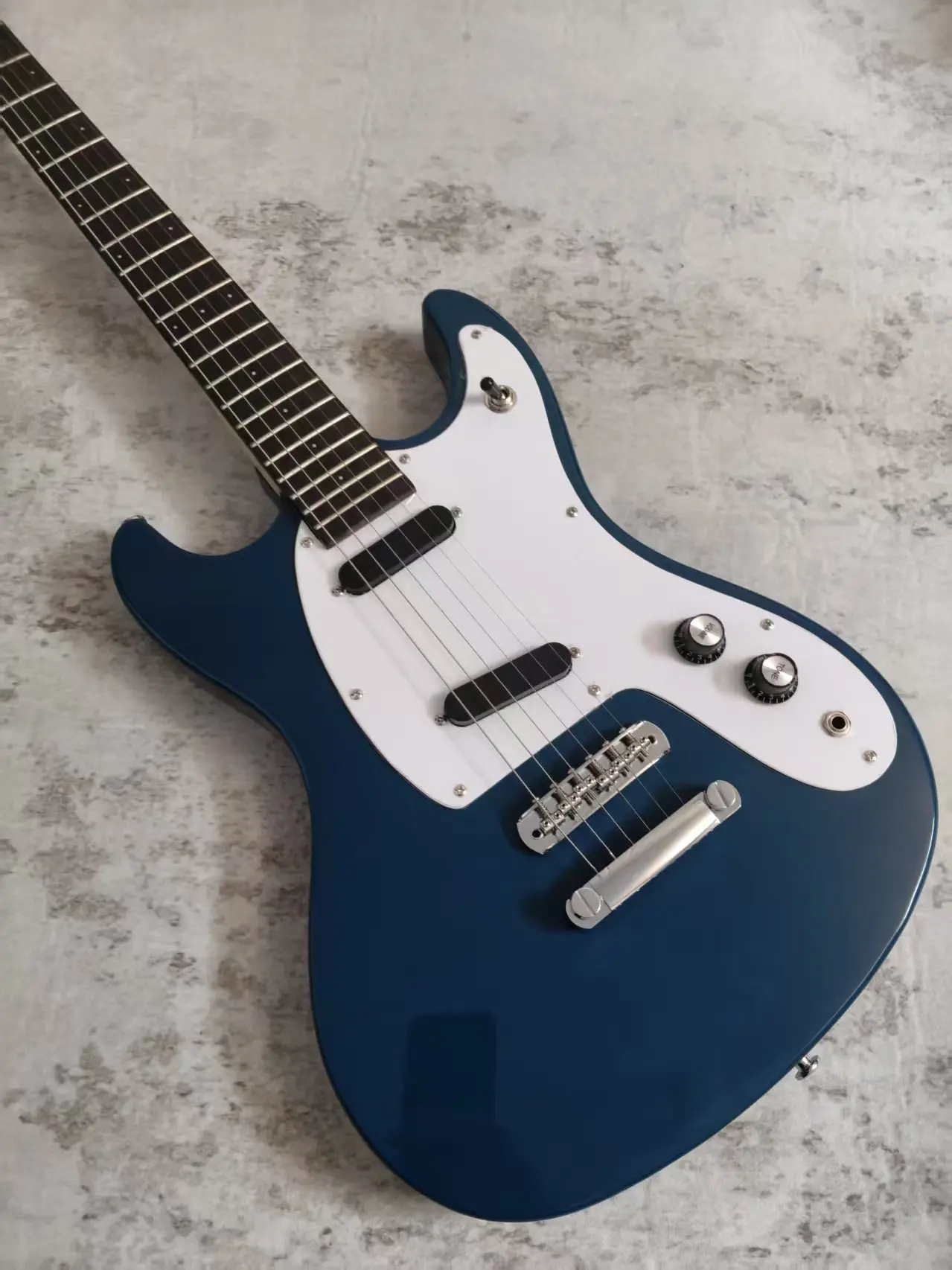 Gloss Deep Blue Solid Body Electric Guitar, Offset Unique Shape, White Pickguard, Dual Single Coil Pickups, Chrome Hardware