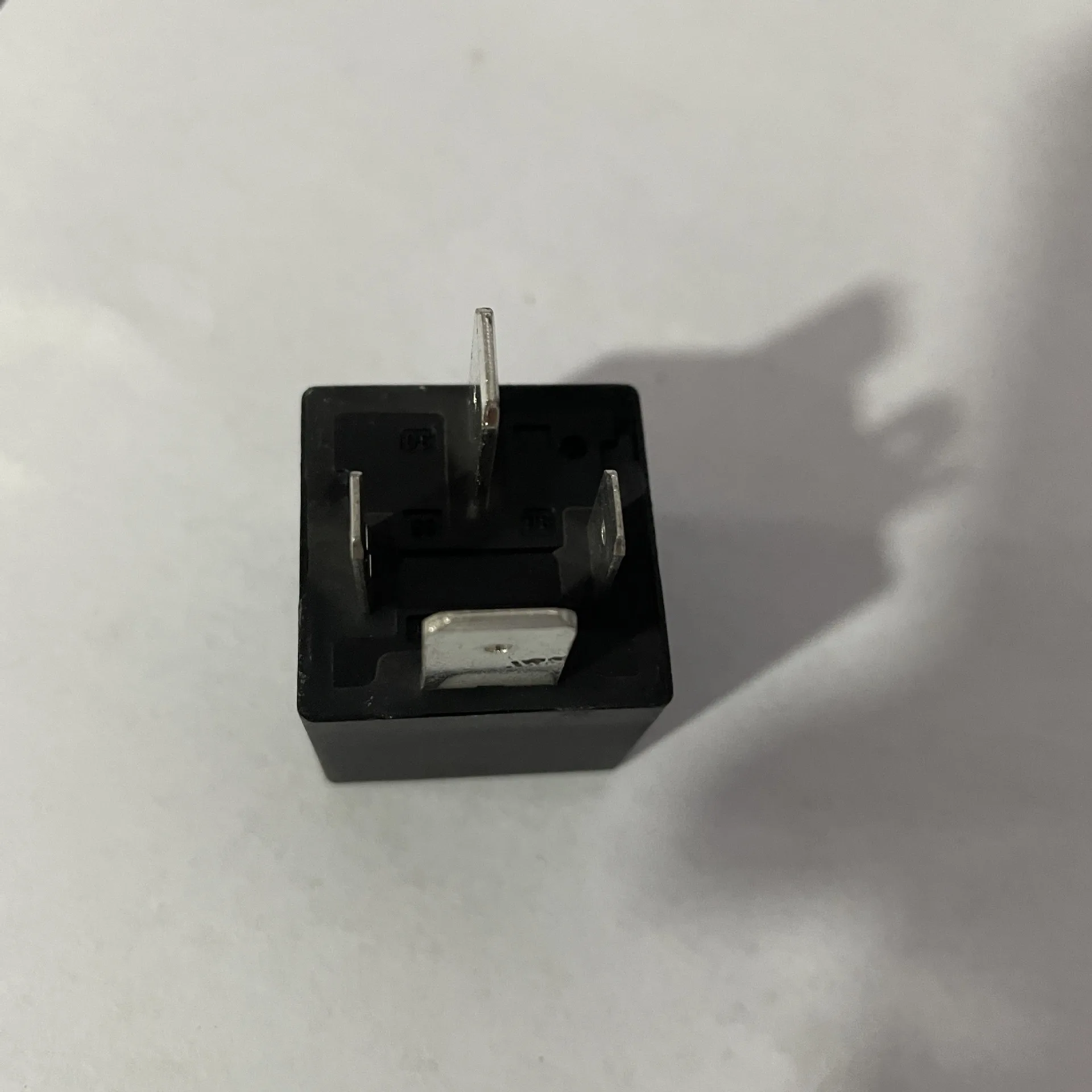 10PCS is suitable for cars and trucks, integrated relay 90A JD1914, two large and two small wide feet, small relay JD29