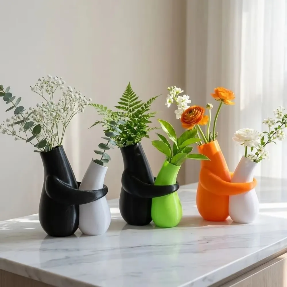 Plastic Couple Hug Vase 3D Printed Waterproof Hug Shape Vase Artistic Style Desk Ornament Flower Arrangement Vase