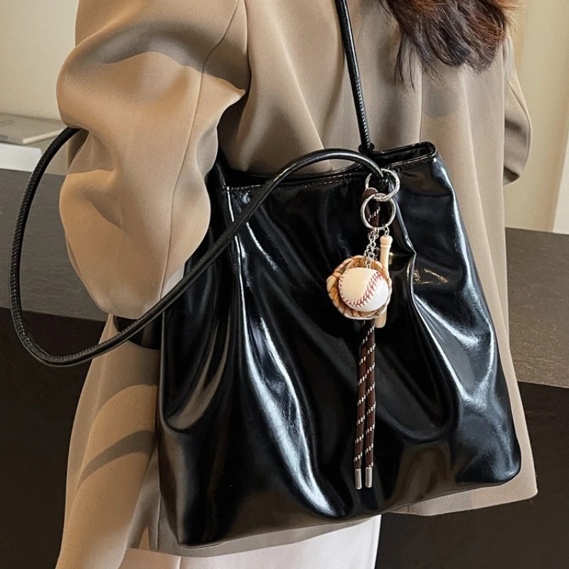 

Женская вместительная сумка в стиле ретро, новая осенне-зимняя повседневная простая сумка-ведро на одно плечо, сумка-тоут для поездок