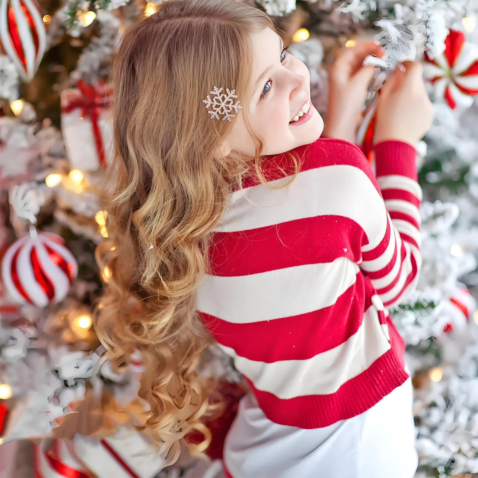 

8Pcs Christmas Snowflake Hair Clips Alloy Hairpin Xmas Barrettes for Women Hair Accessories Holiday Cosplay Christmas Barrettes