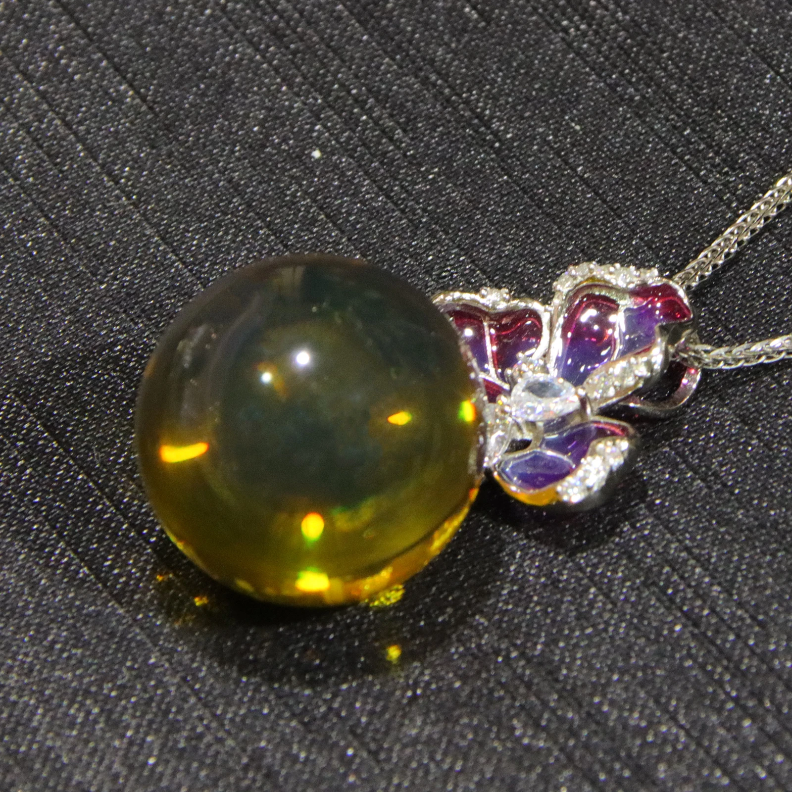 Natural Mexican Blue Amber Pendant in Sterling Silver with Floral Clasp 19mm Round Bead