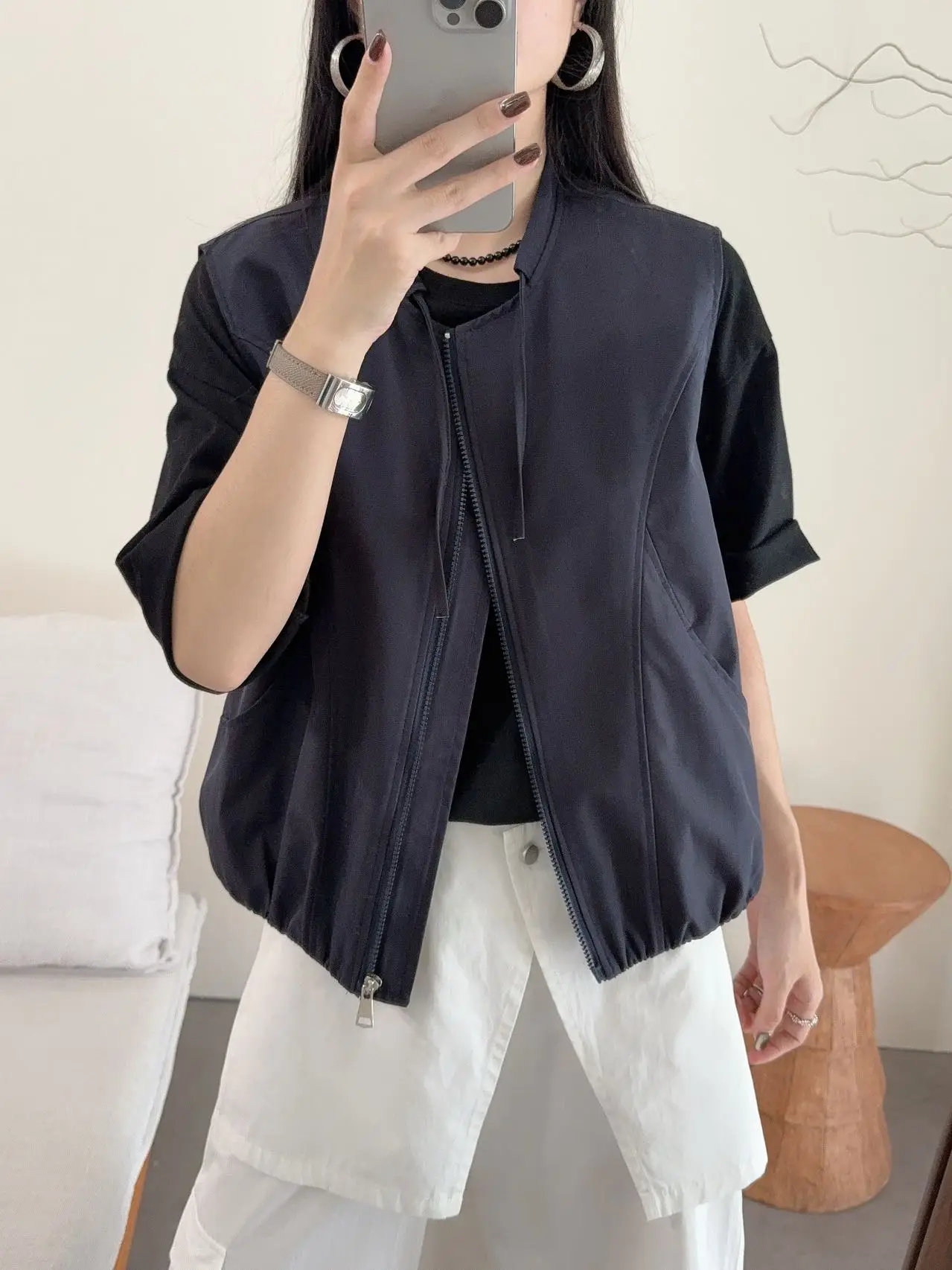 

Slimming Faux Leather Vest Women's round Ne Svel Zipper Top Layering Faionable Commute Sle Thin Regular Length