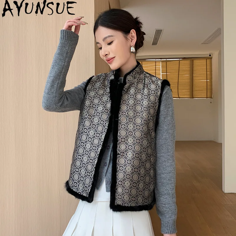 AYUNSUE سترة فرو المنك الحقيقي لملابس حريمي 2025 سترات فاخرة من الفرو الحقيقي امرأة الخريف الشتاء جاكيت بلا إكمام شوبانا Жеenca