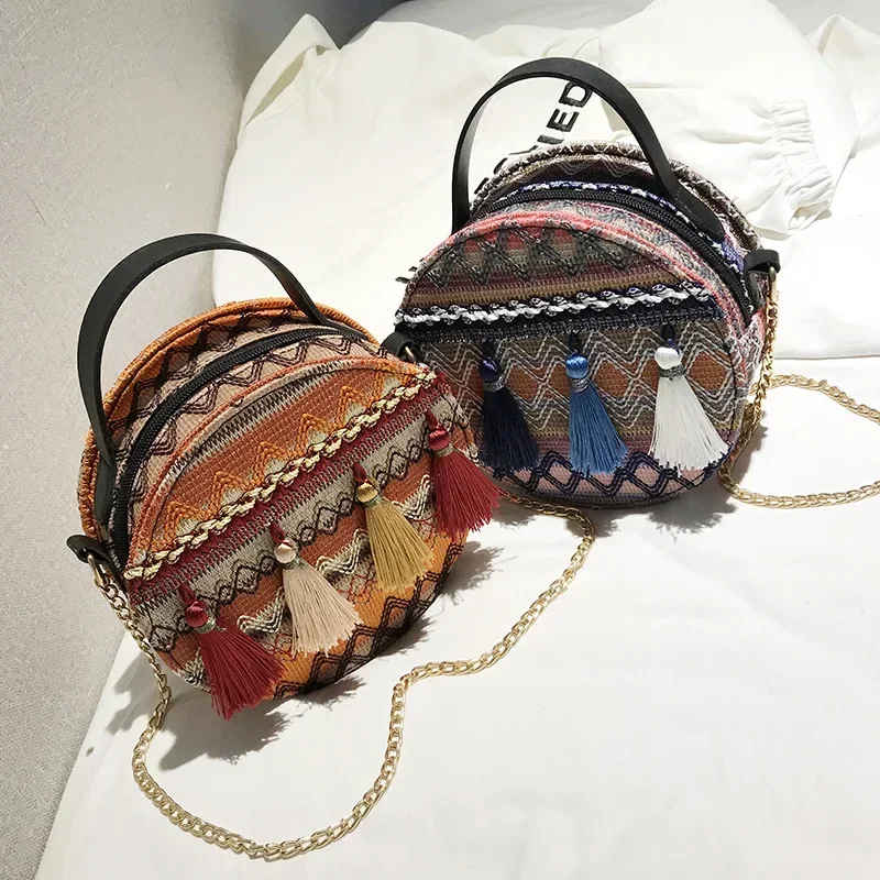 On the new bag women 2024 new Korean version of all crossbody bag Harajuku ethnic wind chain girl small body bag