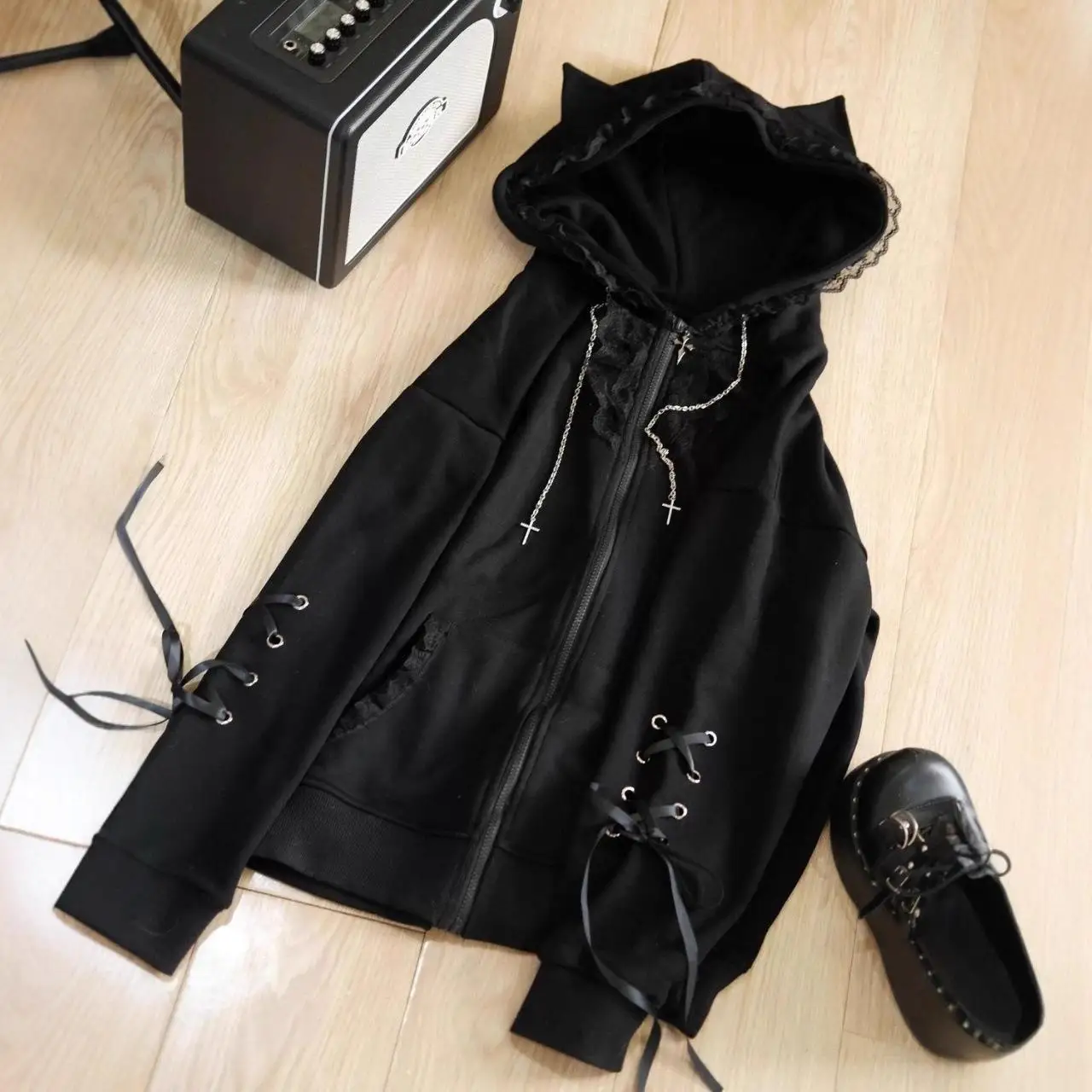 2026 Herbst und Winter Neuer Gothic-Kapuzenpullover mit Reißverschluss, locker geschnitten, personalisiert, Nischen-Spitzen-Patchwork-Hoodie