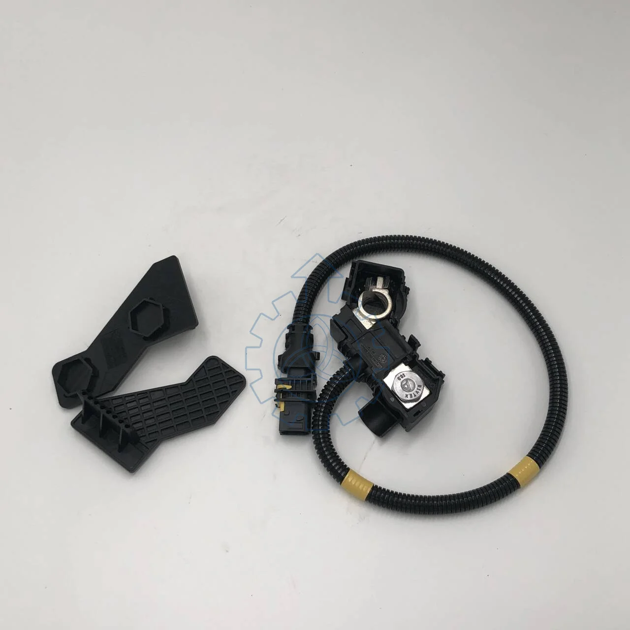 23359018 23937503 23294375 22729391 22767584 23937488 22394412 22767571Truck Charing Sensor Battery Sensor for Volvo Fh 500 view 6
