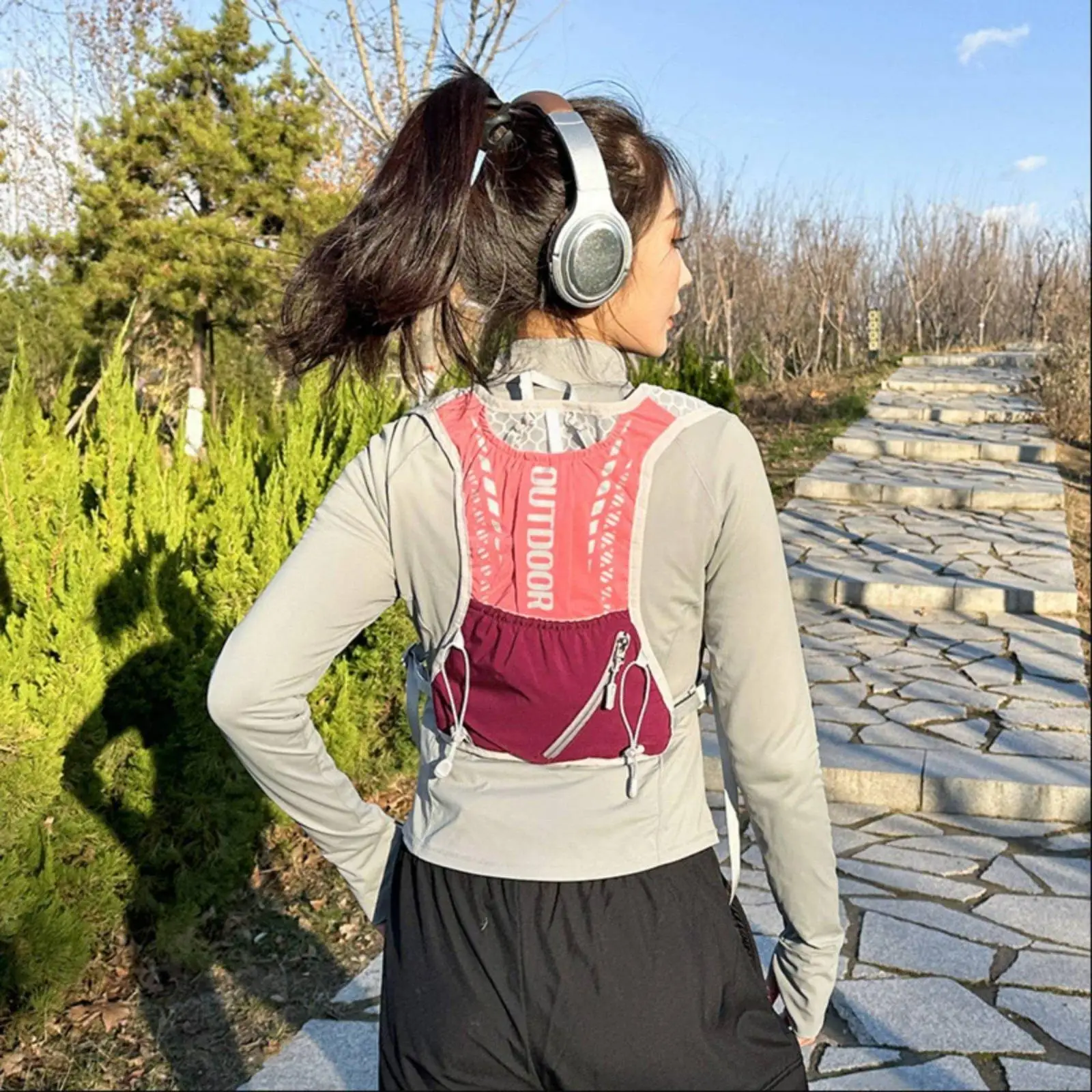 Waterproof Trail Running Hydration Backpack Lightweight Outdoor Vest Water Pack System for Marathon Hiking Biking