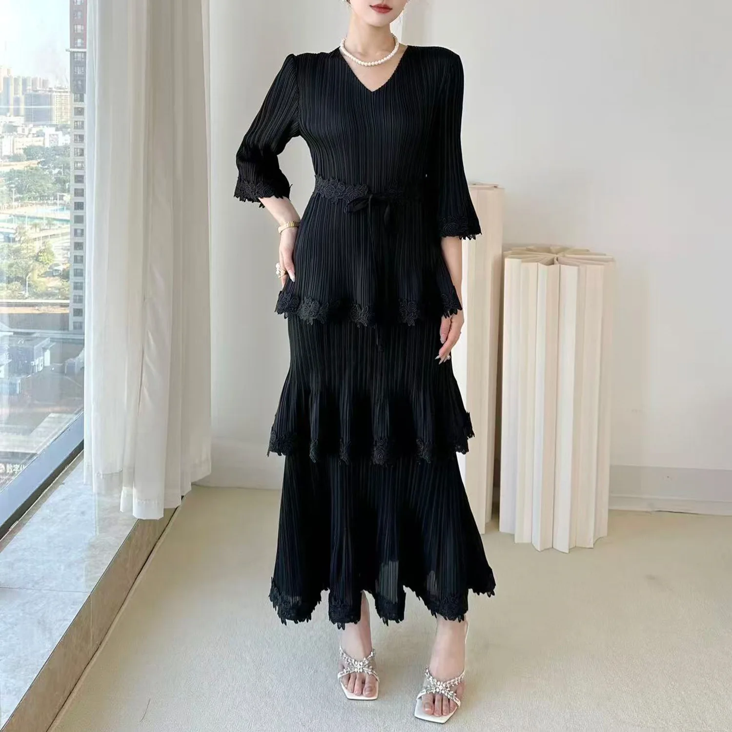 

Miyake Pleated 2026 New Spring and Summer Dress Senior Sense of Temperament Design Sense V-neck Tie Fashion Mid-length Skirt
