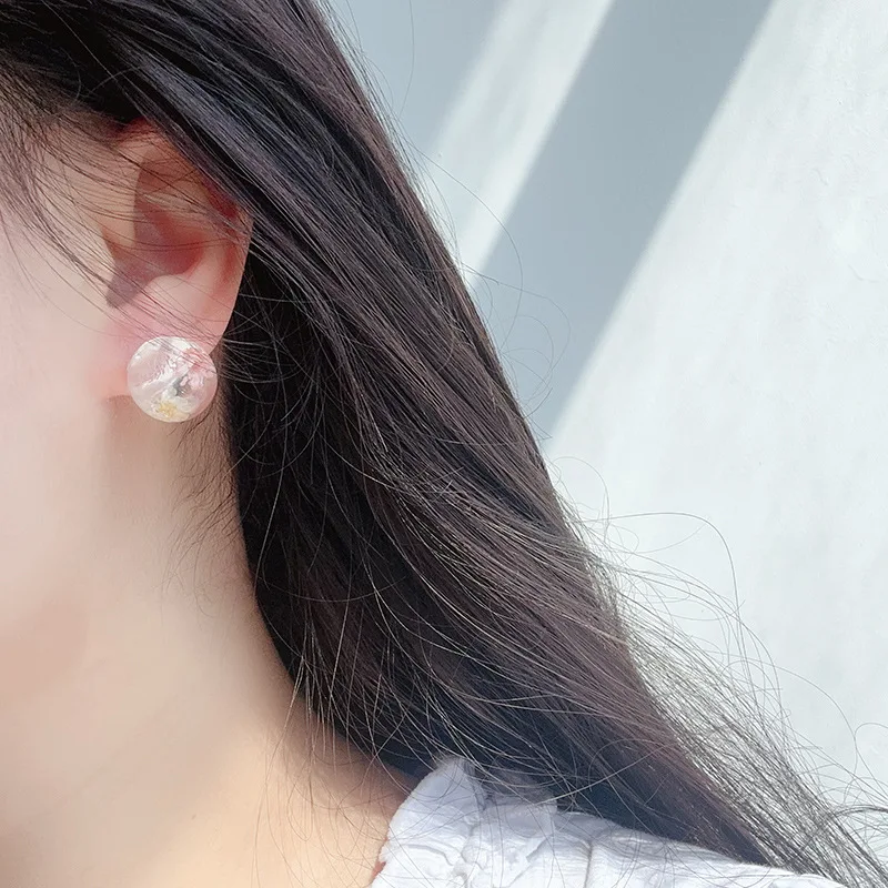 Age Filter Chinese Dried Flower Epoxy Earrings Daily Work Travel Versatile Series Treasure Single Product Earrings