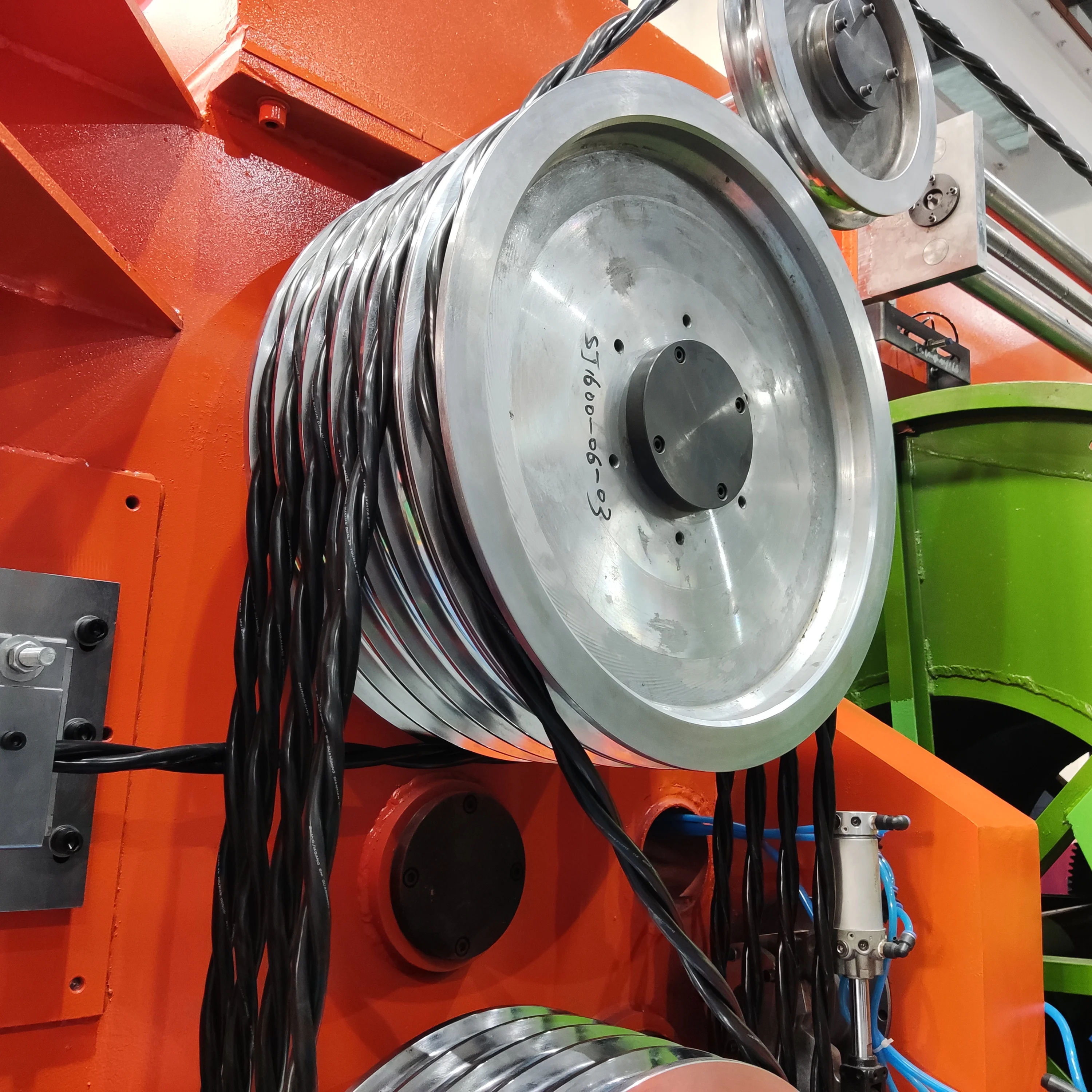 JIACHENG SZ Direction  to Communicate Tion Electric Cable Copper Wire Double Twist Bunching Wire and Cable Making Machine