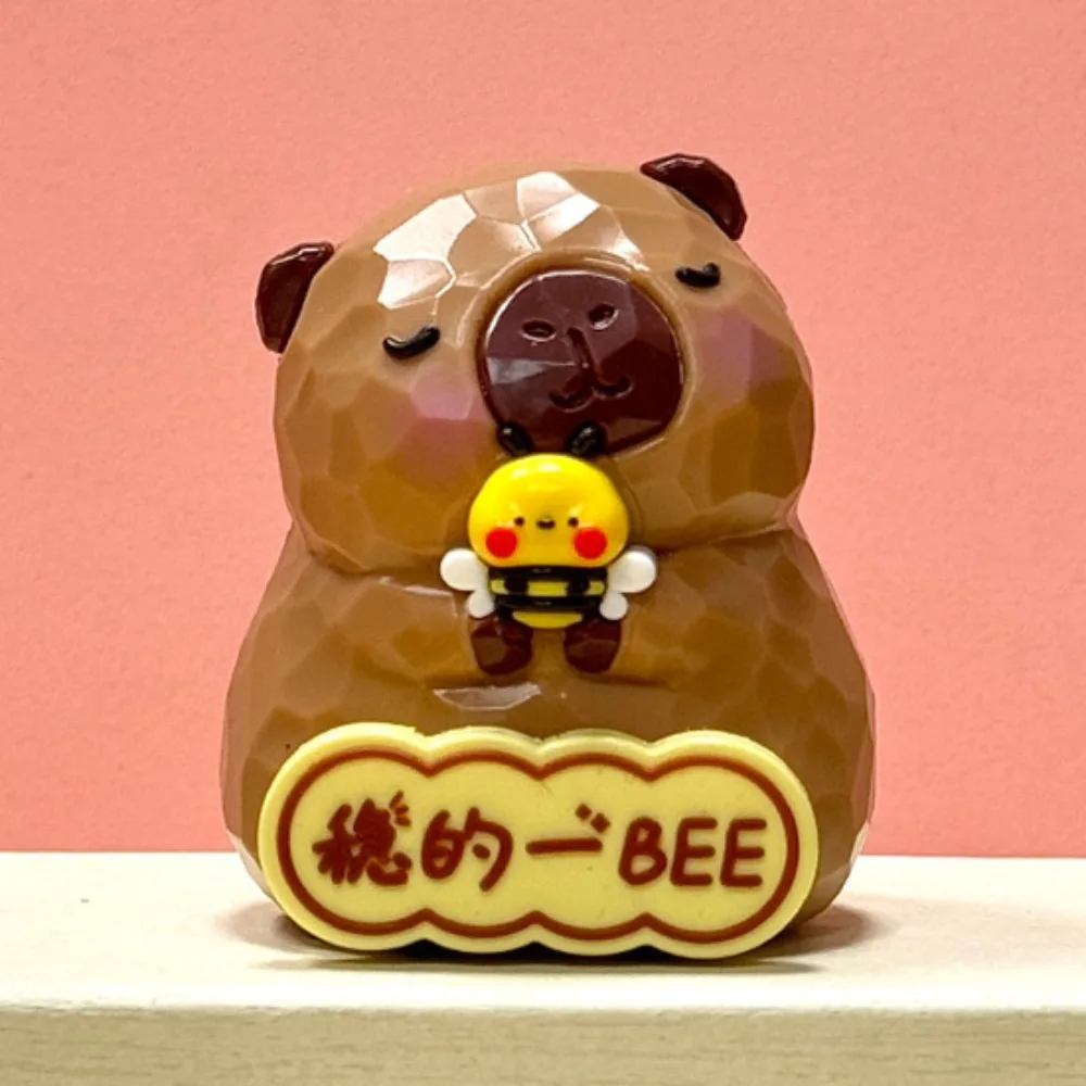 Carving Texture Capybara Desk Ornament Pig Crafts Capybara Doll Toy Figure Small Simulation Capybara Model Car Interior