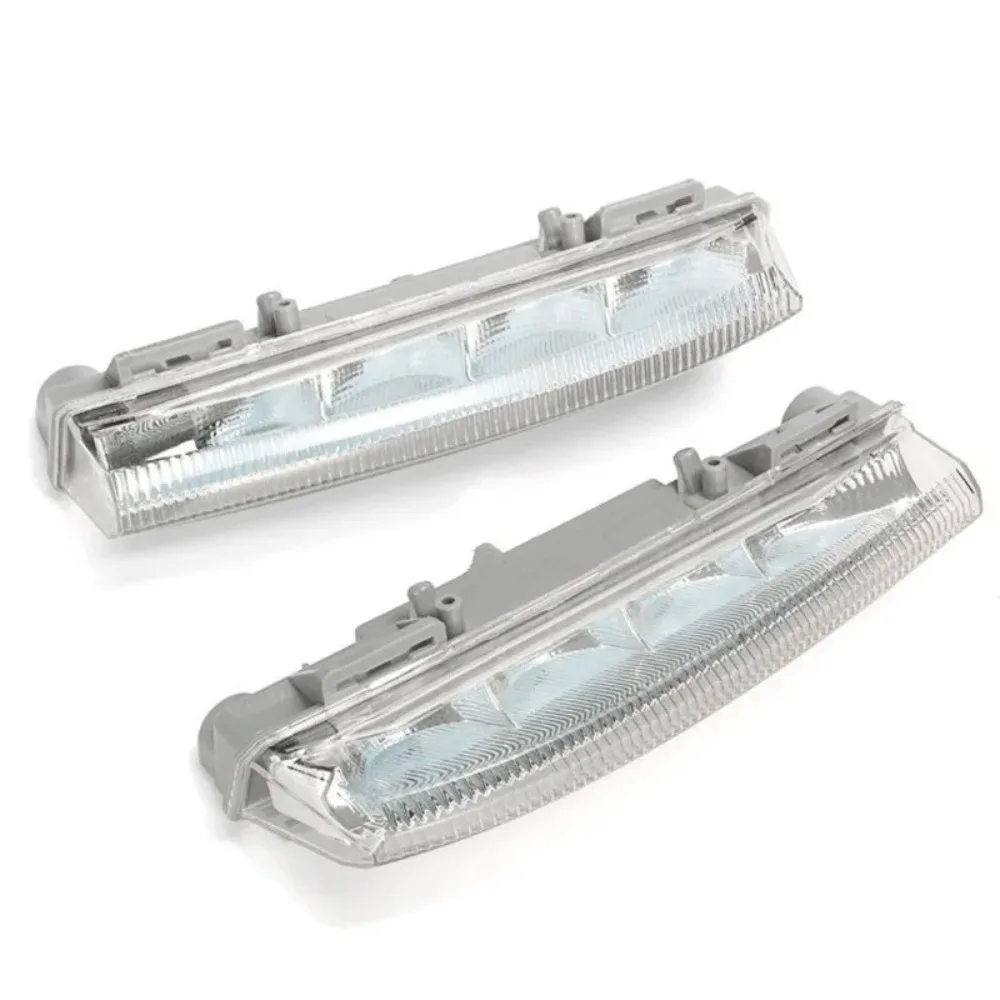 

Car Front LED DRL Daytime Running Lamp Fog Light 12V For Mercedes-Benz W204 W212 C250 C280 C350 E350 A2049068900 A2049069000 Wea