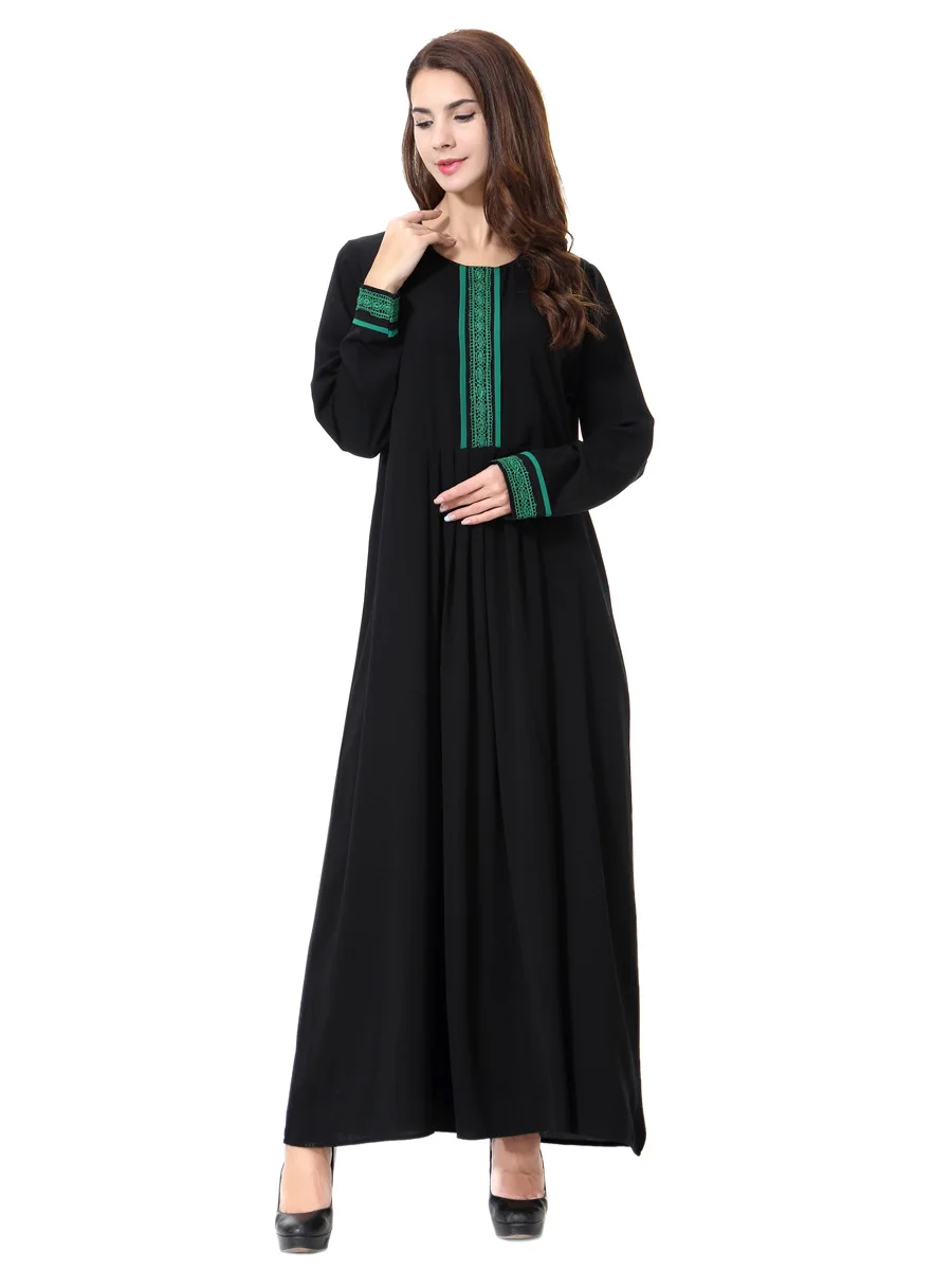 

Muslim Dress Embroidered Long Robe Muslim Women's Abaya Dress with Round Collar Hijab Dress Gamis Muslim Wanita Turkey Abayas