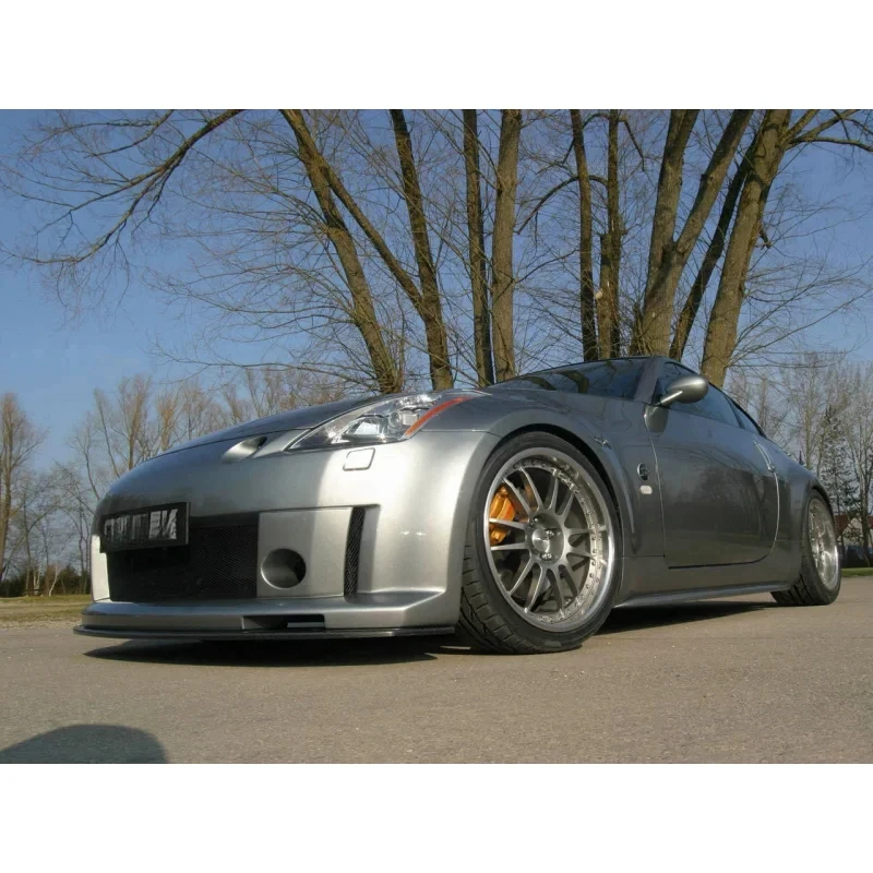 

Подходит для 350Z Z33 – Полный карбоновый обвес в стиле SAAR Demon / STROSEK (передний/задний бампер + боковые пороги)