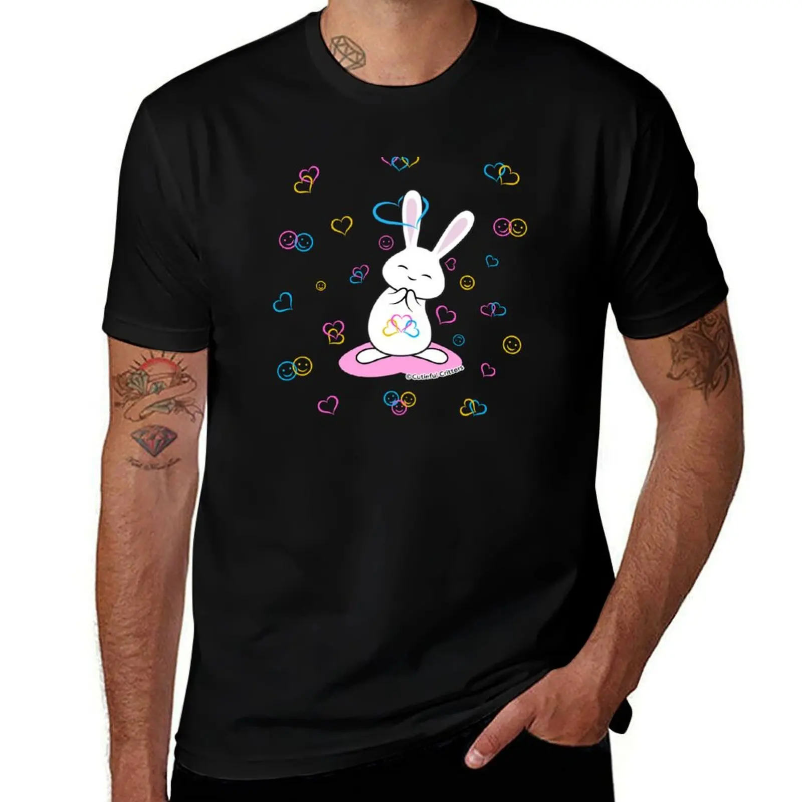 

Happy little loving bunny T-Shirt man t shirt luxury cotton t shirts high quality T-Shirt
