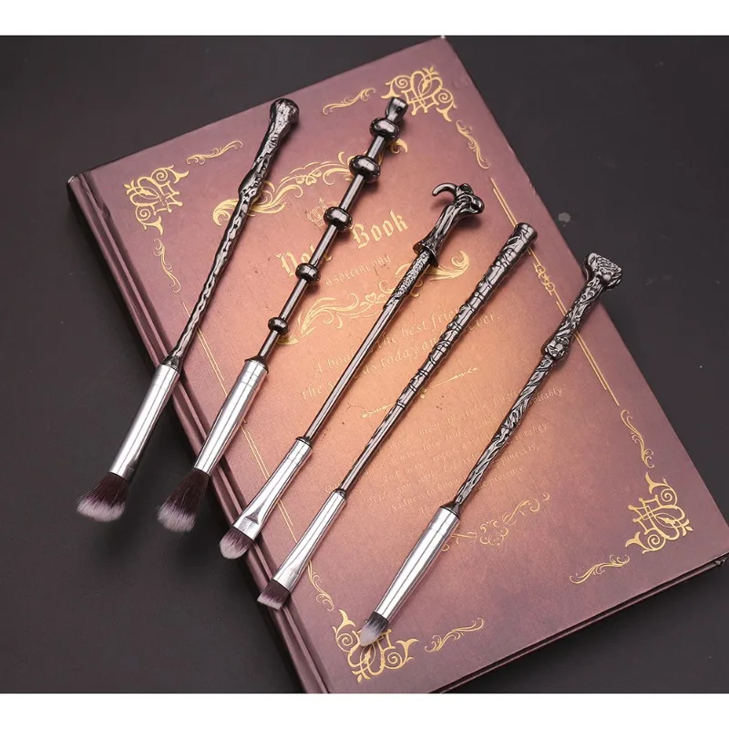 5PCS Anime Makeup Brush with Mirror Comb Metal Wand Makeup Brush Set Unique Design Beauty Makeup Tools Maquillaje Accessories