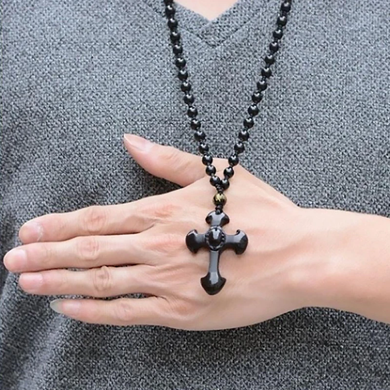 Colgante de obsidiana con cruz cristiana, amuleto de buena suerte, collar con cuentas para hombres y mujeres, regalo de joyería grabado a mano