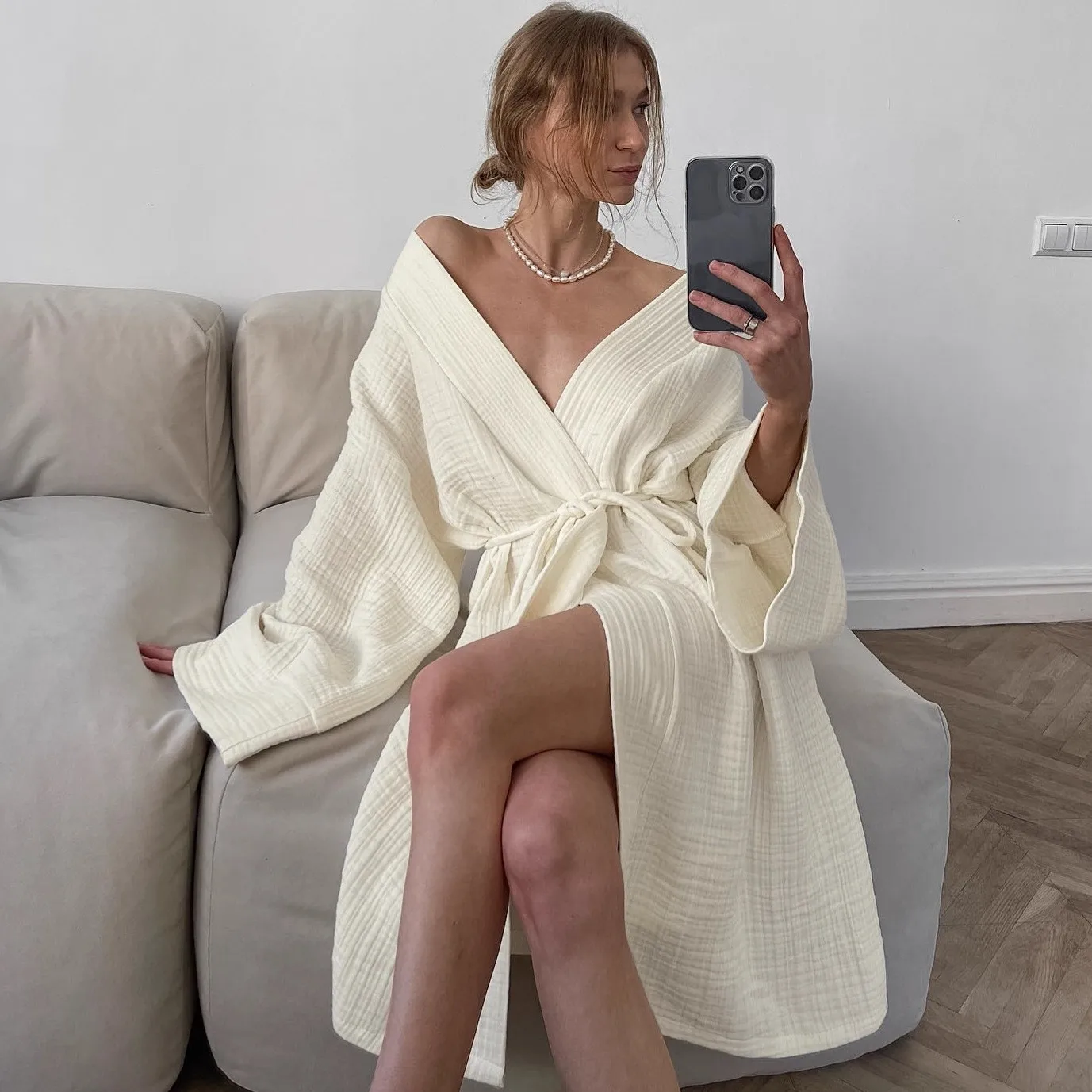 Long Sleeve Tie Closure Robe Loose European and American Style with Four Season Sleepwear Spring Summer Autumn Winter for Women
