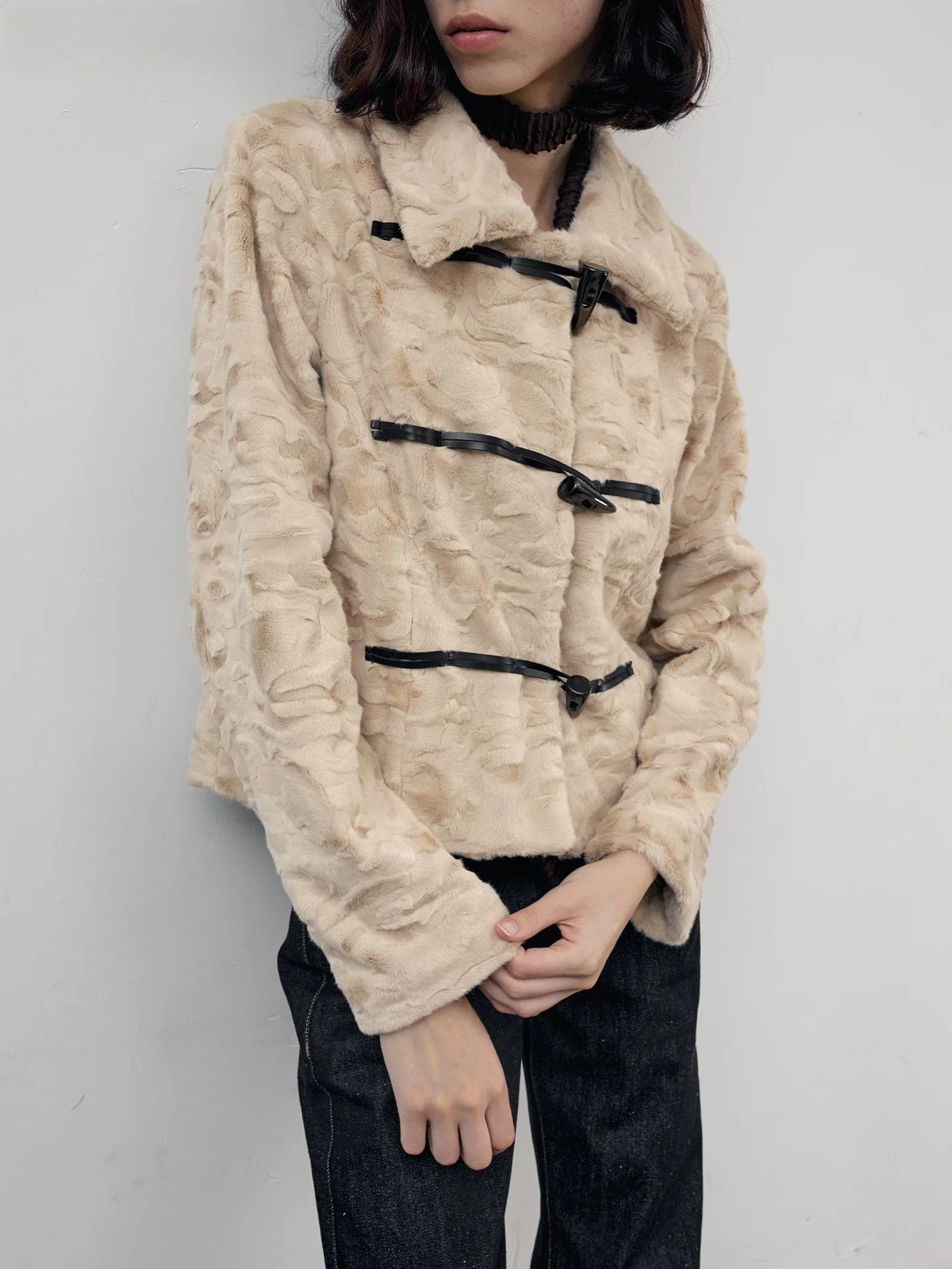 ショートファージャケット 2AM POETRY カーキカラー レトロボタン付きレザーコート 暖かさのあるフルジッパー スタンダードバージョン 若い女性向け