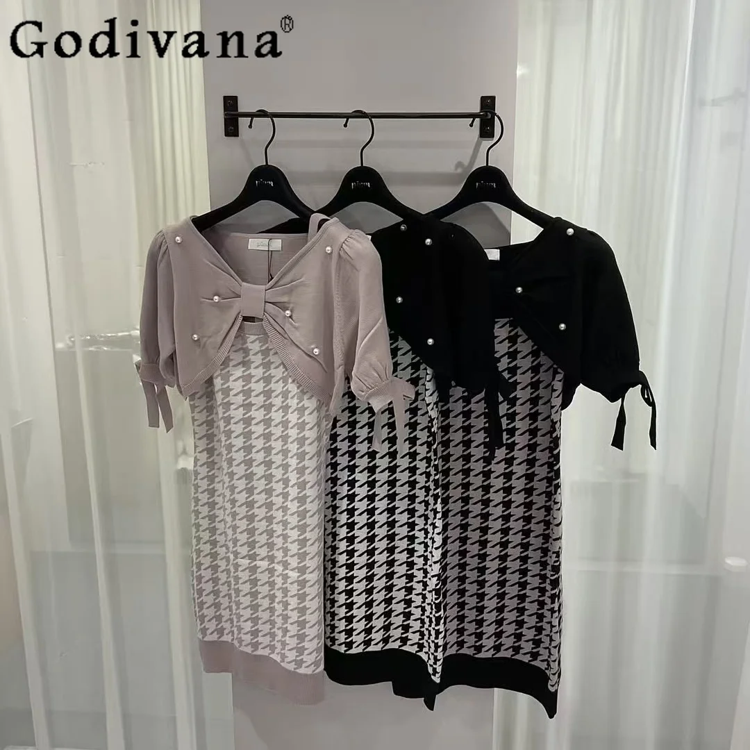Abito dolce lavorato a maglia giapponese Grembiule Set da 2 pezzi 2025 Set di abiti scozzesi dolce ed elegante per nuova ragazza Abiti dimagranti giornalieri da donna