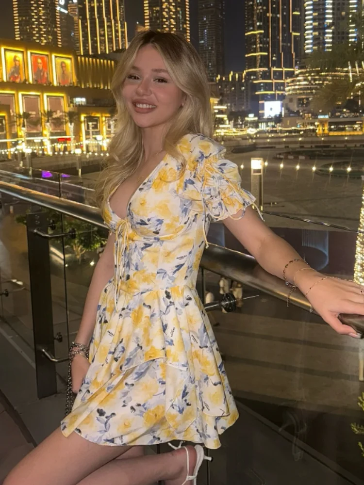 

2025 Print Lace Up Mini Dresses Women Casual V Neck Short Sleeve Pleated Higgh Waist A-line Dress Summer Lady Highstreet Robes