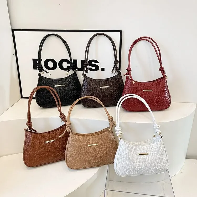 

Women's Bag 2026 New Fashion Armpit Bag Korean Version of Simple Casual Commuting Shoulder Bag Texture Versatile Messenger Bag