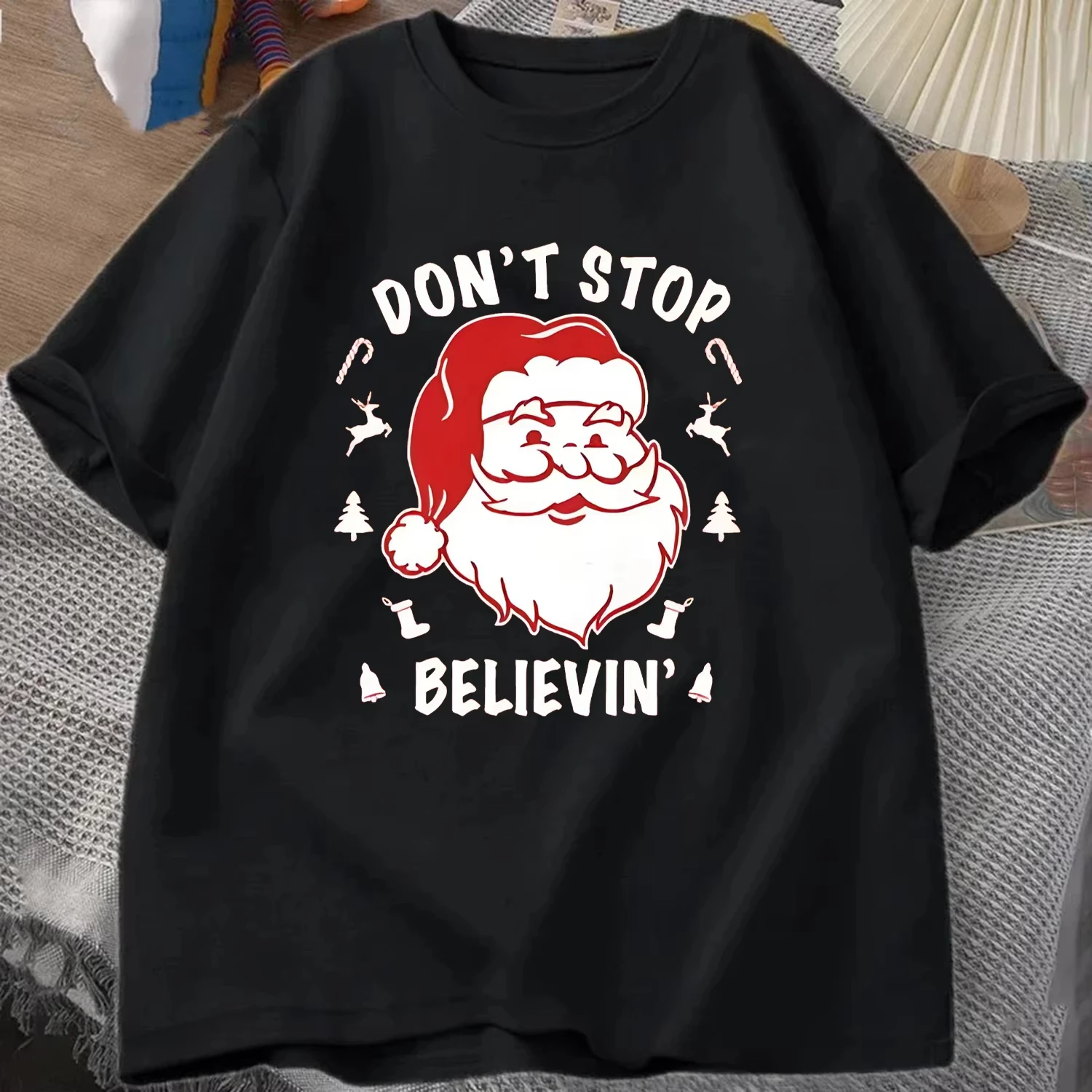 

Fashion Don't Stop Believin Santa T-Shirt Summer Men's T-shirt Short Sleeve Round Neck Short Sleeve Sportswear Casual Trucksuit