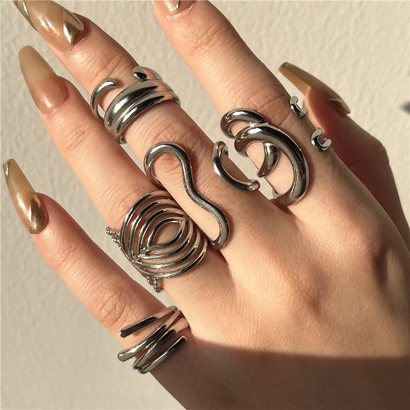 HUANZHI Vintage Multi Curved Line Open Rings Punk Asymmetric Stainless Steel Geometric Jewelry for Women New In