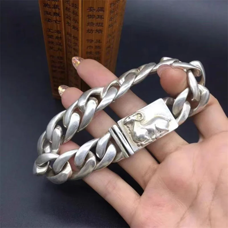 

Little Fairy/ Tibetan Silver Color Cute Zodiac Sheep Ward Off Evil Spirits and Versatile Fashion Bracelet Men Women Couple Gift