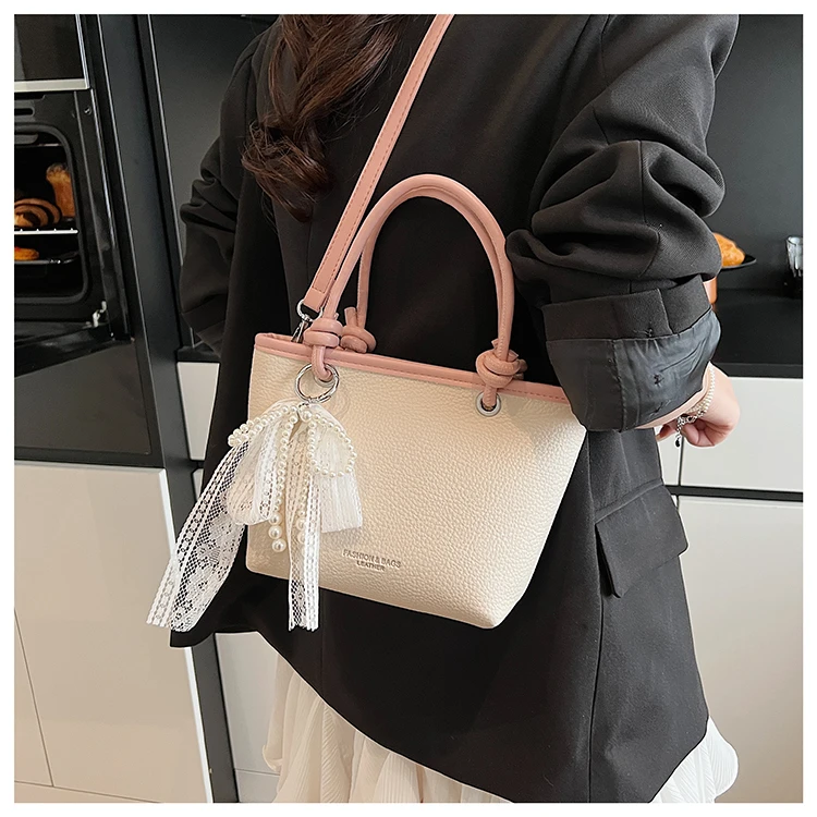 

Luxury Brand Leather Messenger Bag For Women Designer Crossbody Handbag Elegant Shoulder Tote Purse Classic Ladies Stylish