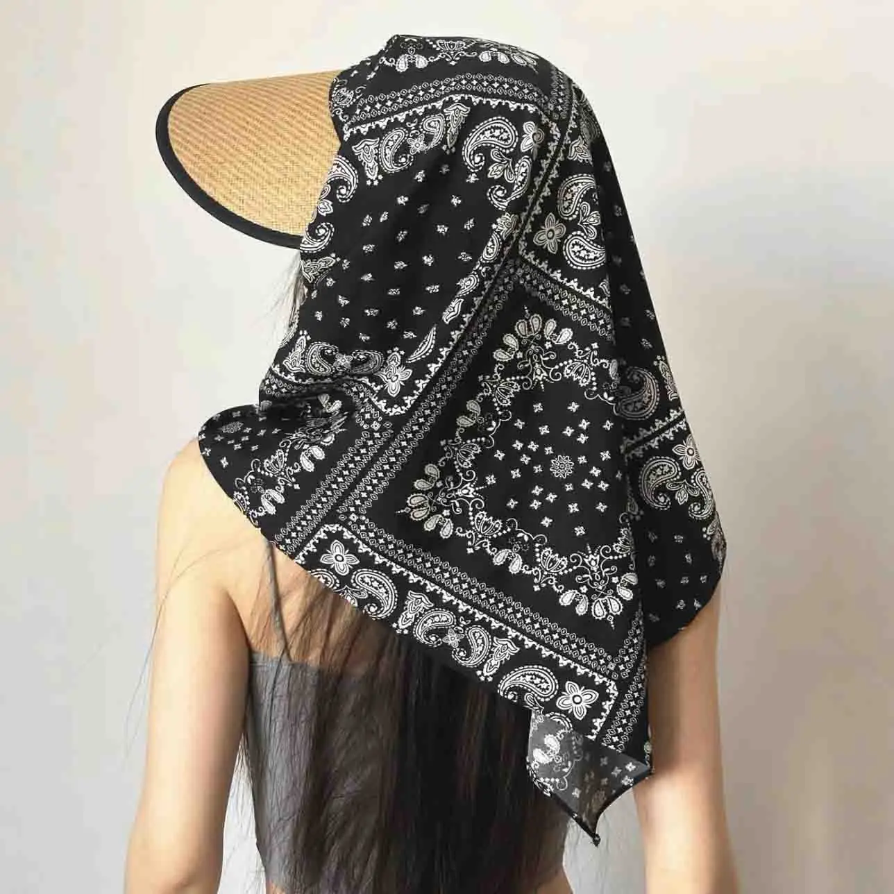 Women's Vintage Paisley Print Straw Sun Hat with Neck Flap, UV Protection Wide Brim Beach Headscarf Cap for Summer Travel