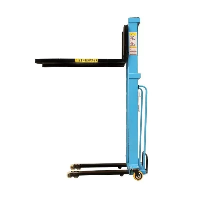 شاحنة الرافعة الشوكية الكهربائية 800 كجم مكدس محمول مع نظام تحميل تلقائي لخدمات المستودعات