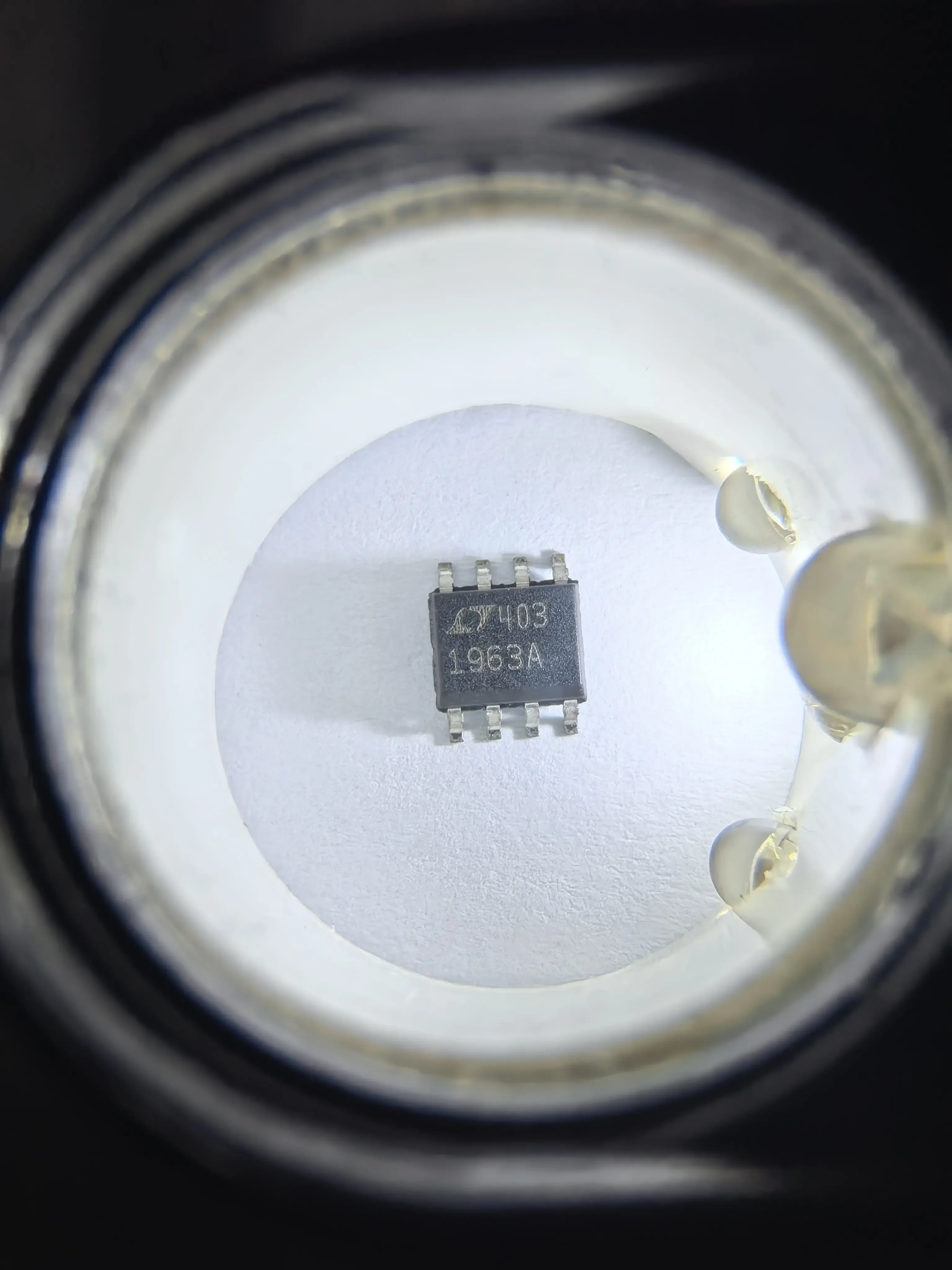 LT1963AIS8 LT1963AES8-3.3 LT1963AES8-1.5 LT1963AES8-1.8 LT1963 - 1.5A, Low Noise, Fast Transient Response LDO Regulators