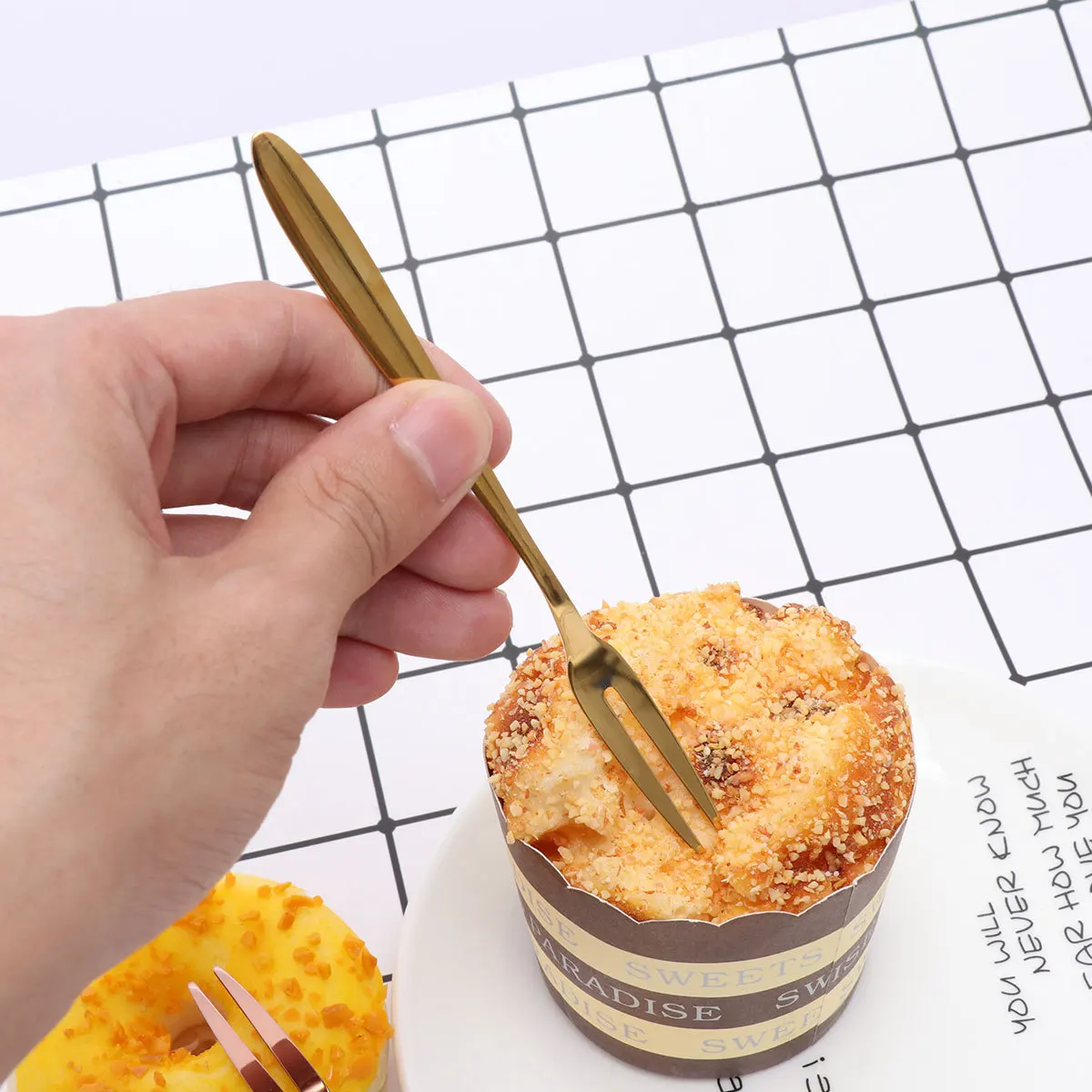 

2Pcs Stainless Steel Fruit Forks Two-Tines Mini Forks Elegant for Cake Salad Party Picnic Dessert Cocktail Appetizer