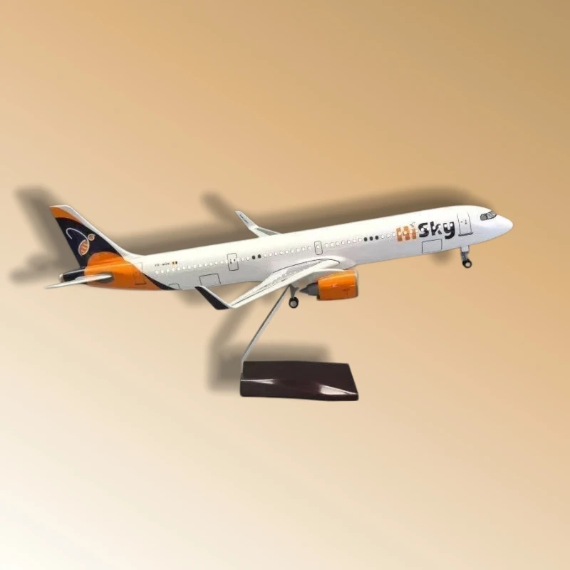 

47 cm Romanian StarXing A321-NEO 1/80 Scale Die-Cast Resin Model with Wooden Base and Landing Gear Collector's Grade Display Pie