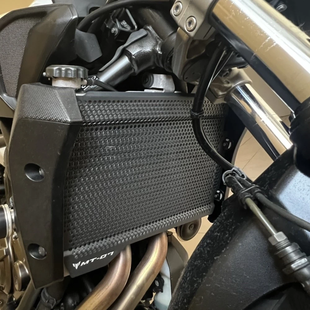 For Yamaha MT07 YZFR7 MT-07 FZ07 2014-2024 2023 2022 2021 2020 2019 2018 Radiator Grille Guard Protection Cover Protector