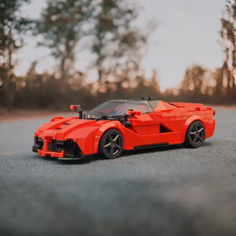 

355-Piece Custom Ferrarissd LaFerrari MOC, 8-Stud Wide Design, Compatible with Speed Champions Series