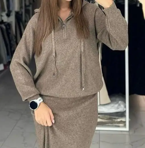 

2025 Autumn New Hoodie Fashion Casual Half Skirt Knitted Woolen Skirt Women's Wear