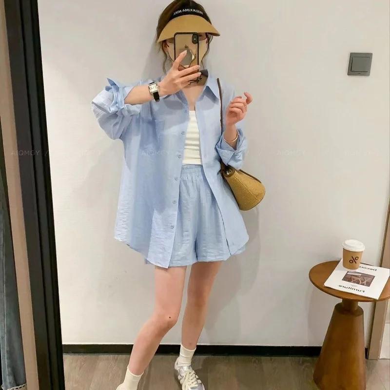 

2025Новый летний комплект из двух предметов, солнцезащитная одежда для женщин, тонкий дышащий модный костюм с длинными рукавами, рубашка, шорты, топ для женщин