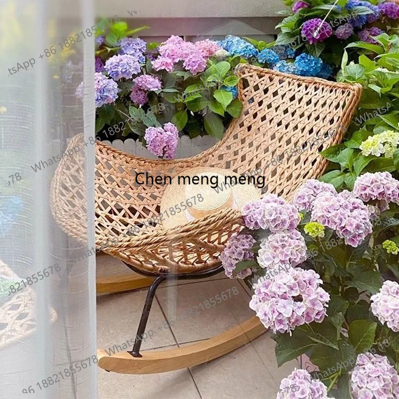 Retro Rattan Rocking Chair for Living Room Balcony Comfortable Wide Seat Relaxing Chair Modern Home Interior Accent Lounge