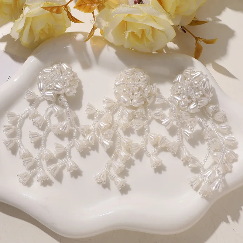 

Shoe Charm 1 Piece High Quality Tassel Pearl Lily Flower Cluster DIY for Clear Jelly Clogs Princess Wedding Korean Decor