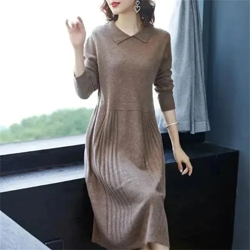 Vestido suéter de malha para mulheres outono inverno 2025 novo solto e emagrecimento comprimento médio manga comprida vestidos de fundo versátil