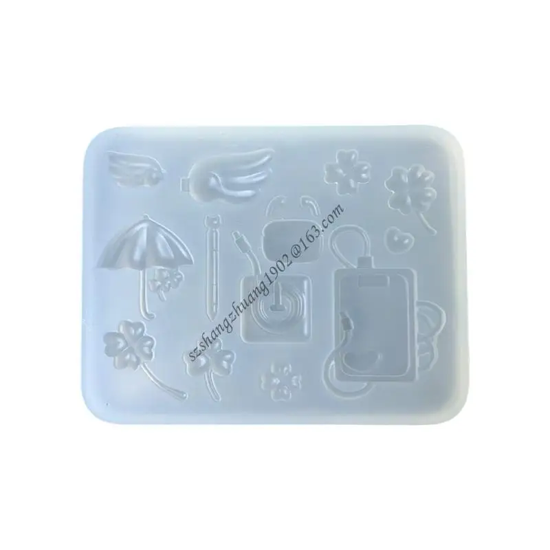 

Q6RB Clovers Accessory